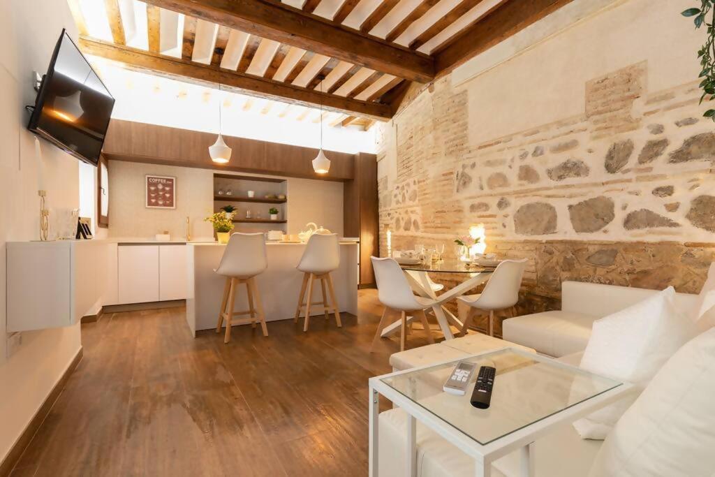 Apartamentos Boutique Hya Толедо Экстерьер фото